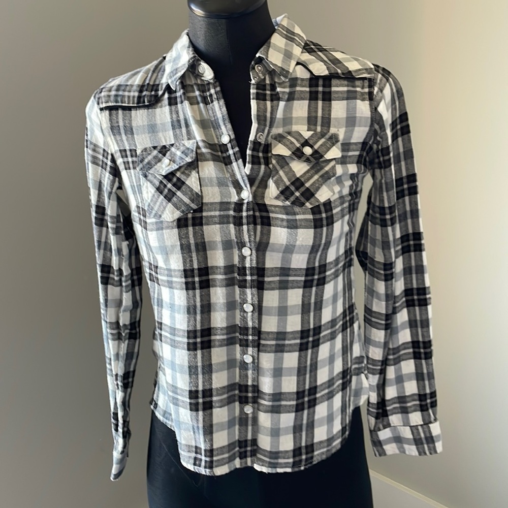 Long sleeve flannel top